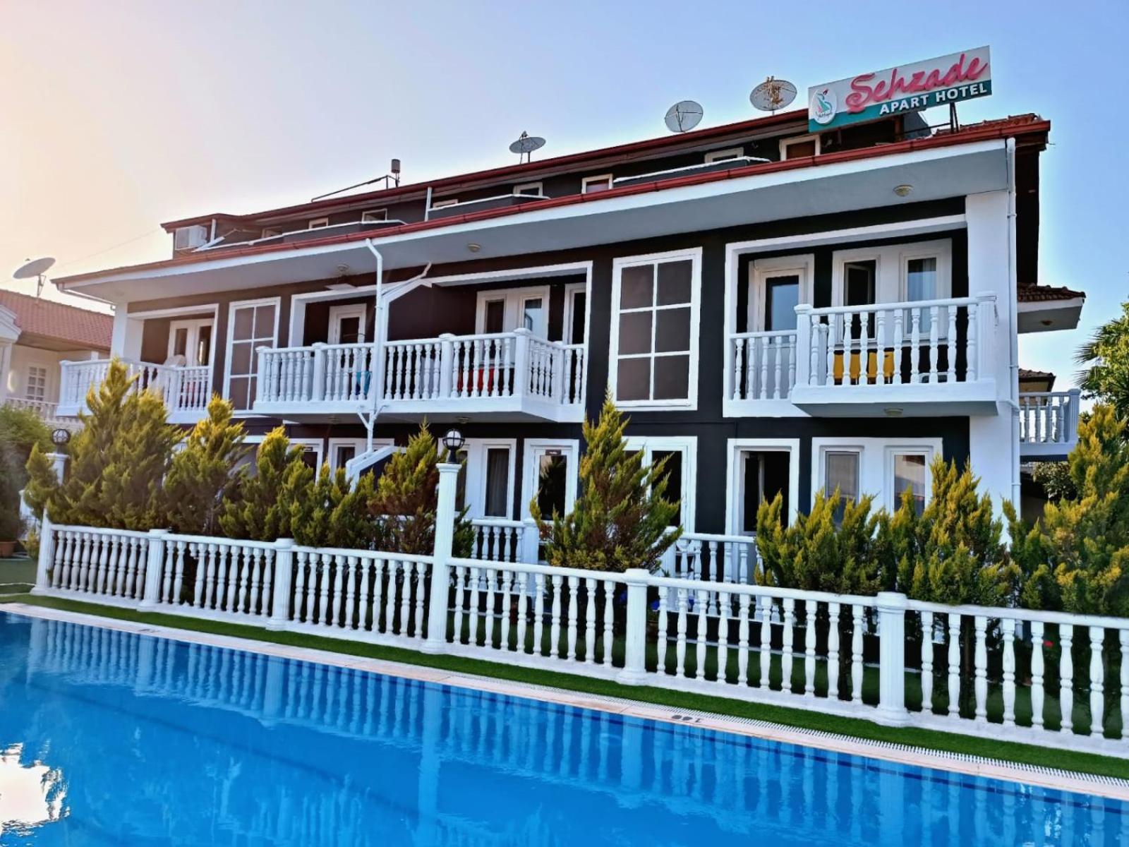 Şehzade Apart Otel Fethiye Buitenkant foto
